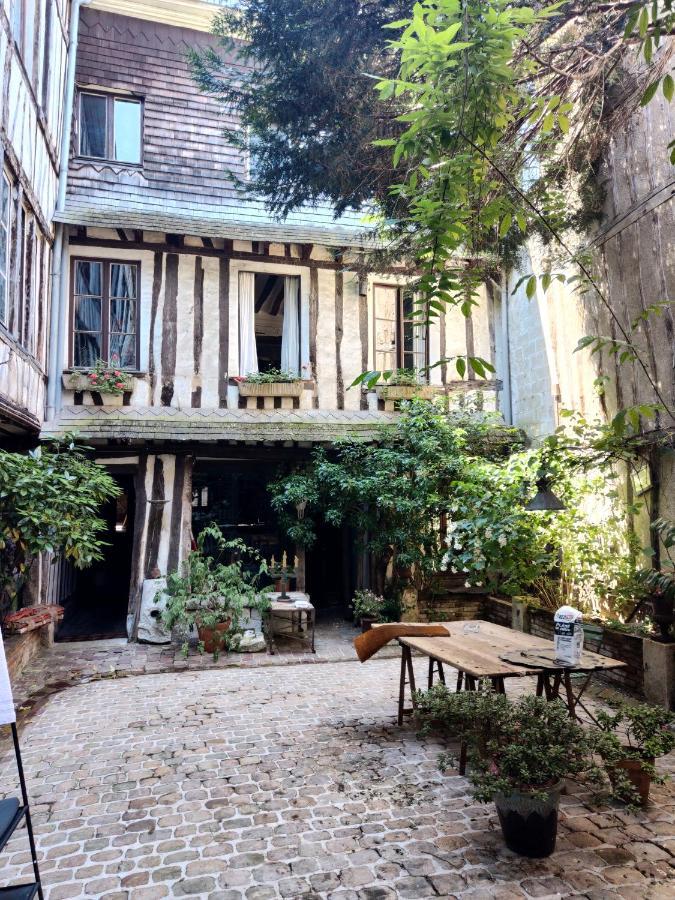 Studio Apartment Rouen Exterior photo